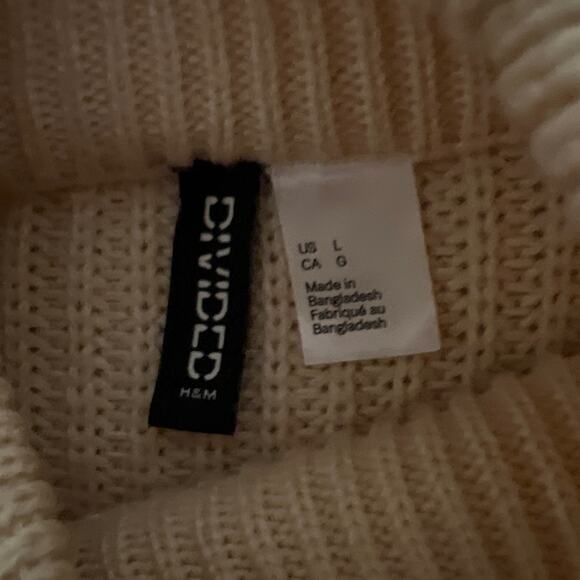 H&M Divided Crème Ribbed Mock Neck Sweater Oversized Size L - Picture 10 of 10